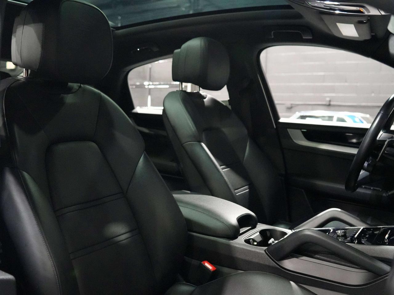 2024 Porsche Cayenne NO ACCIDENT|COUPE|BOSE|DRIVER ASSIST|360|PANO Photo