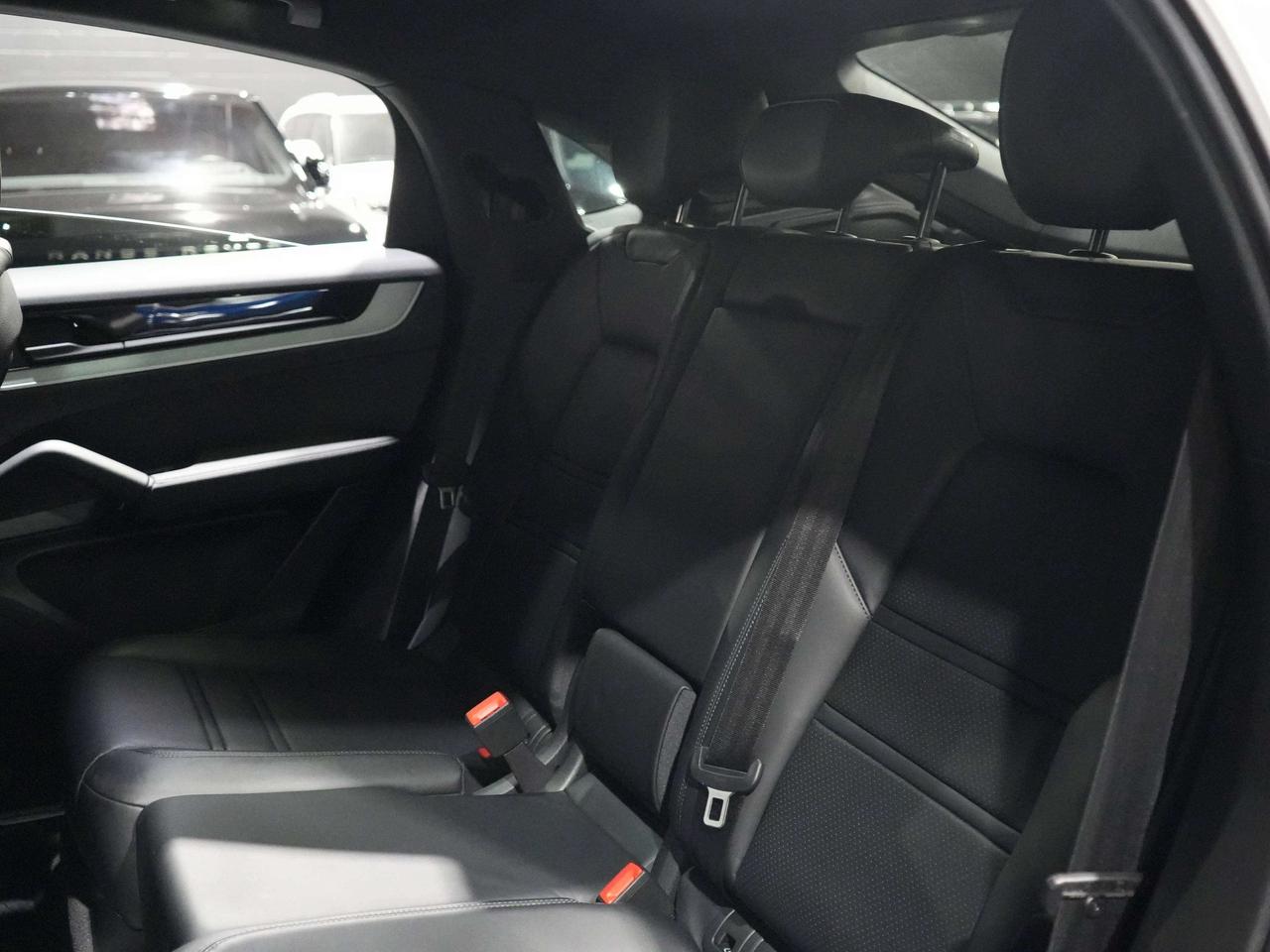 2024 Porsche Cayenne NO ACCIDENT|COUPE|BOSE|DRIVER ASSIST|360|PANO Photo