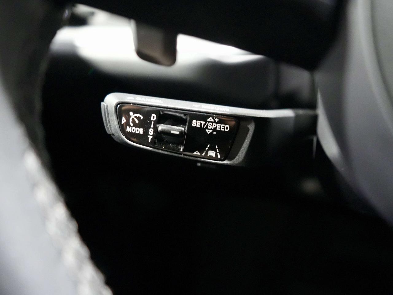 2024 Porsche Cayenne NO ACCIDENT|COUPE|BOSE|DRIVER ASSIST|360|PANO Photo