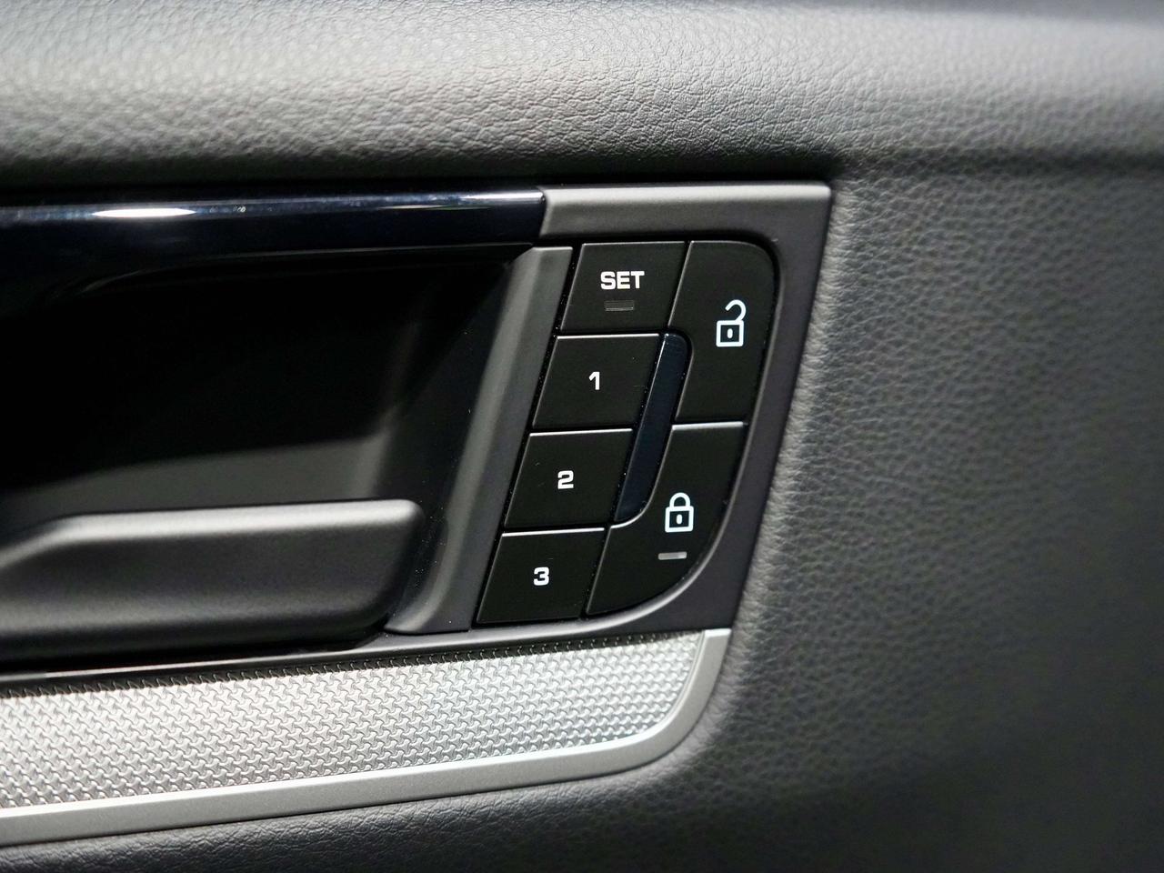 2024 Porsche Cayenne NO ACCIDENT|COUPE|BOSE|DRIVER ASSIST|360|PANO Photo