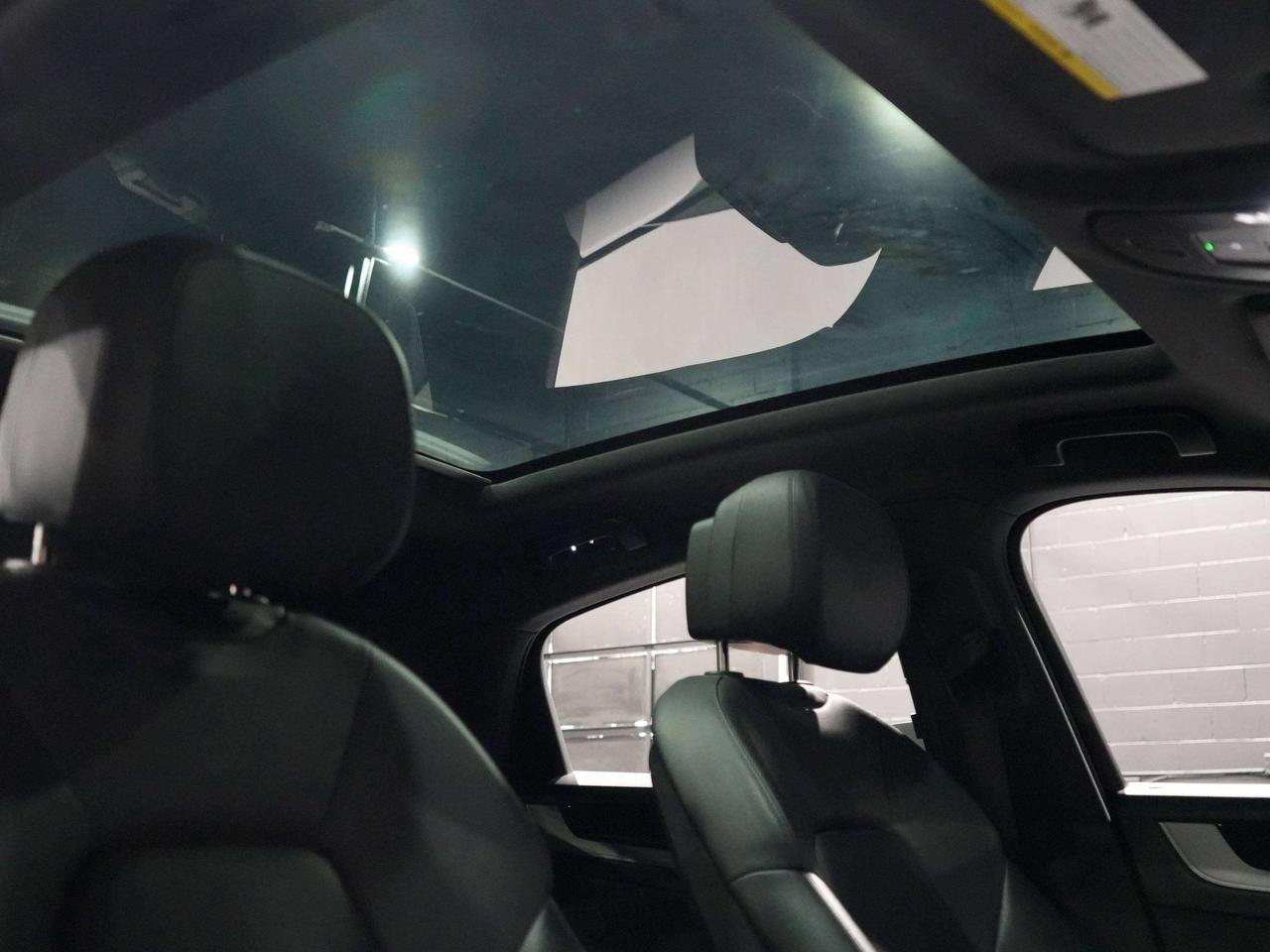 2024 Porsche Cayenne NO ACCIDENT|COUPE|BOSE|DRIVER ASSIST|360|PANO Photo