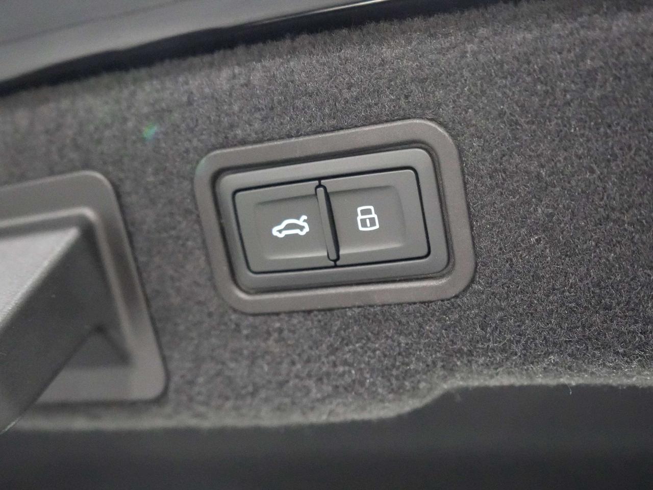 2023 Audi A8 L|HUD|360|MASSAGE|DRIVER ASSIST|AUTO PARK|B&O|PANO Photo
