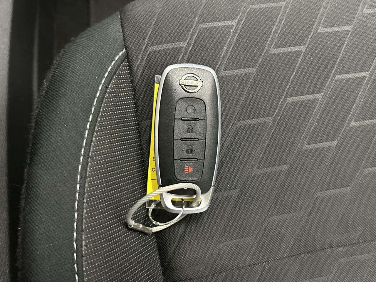 2025 Nissan Kicks SV | HTD SEATS | CARPLAY | REMOTE START | ALLOYS Photo