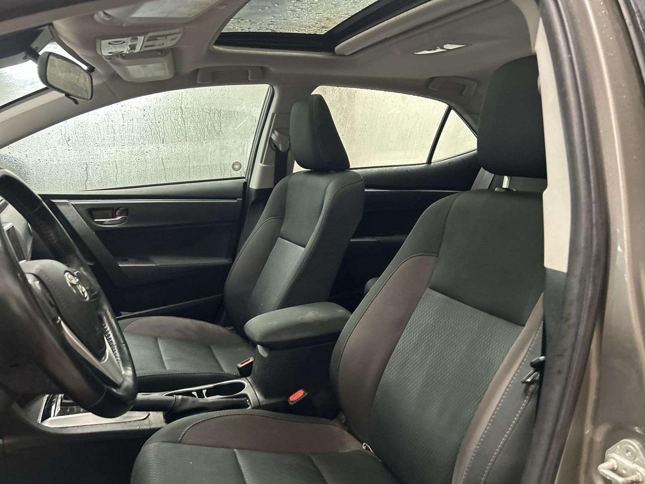 2019 Toyota Corolla LE UPGRADE | SUNROOF | HTD SEATS | ALLOYS | A/C Photo
