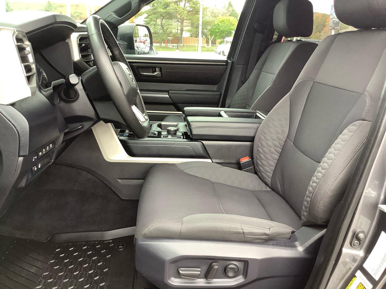 2025 Toyota Tundra SR Photo