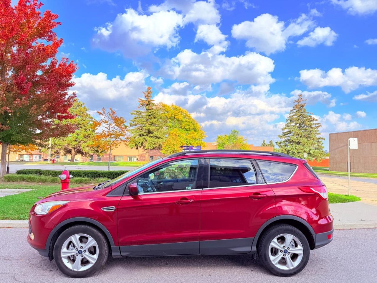 2014 Ford Escape SE Auto, FWD, 1.6L 4cyl, Gas Photo