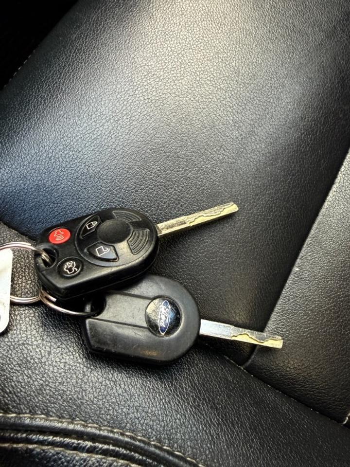 2014 Ford Escape SE Auto, FWD, 1.6L 4cyl, Gas Photo