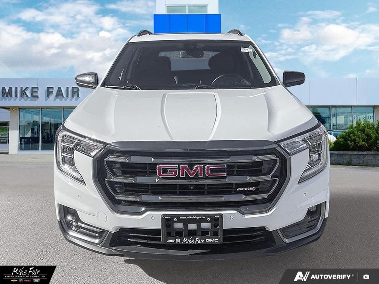 2023 GMC Terrain AWD AT4 Photo1