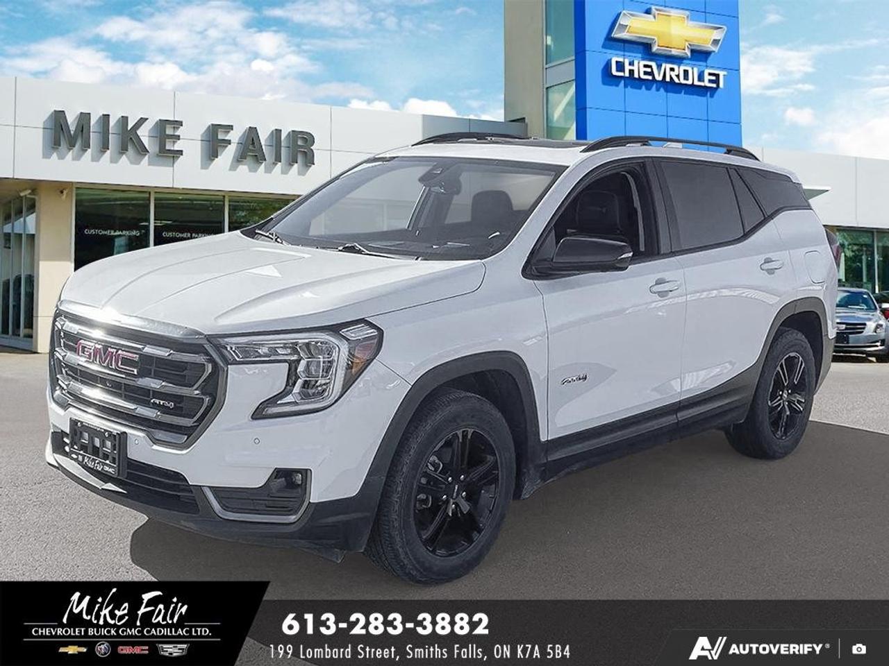 2023 GMC Terrain AWD AT4 Photo0