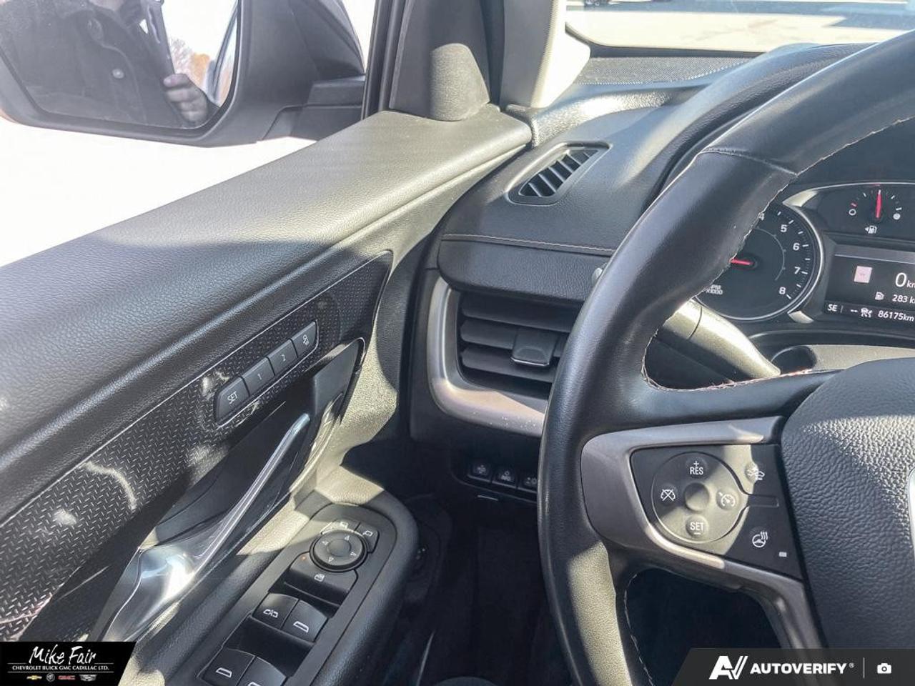 2023 GMC Terrain AWD AT4 Photo