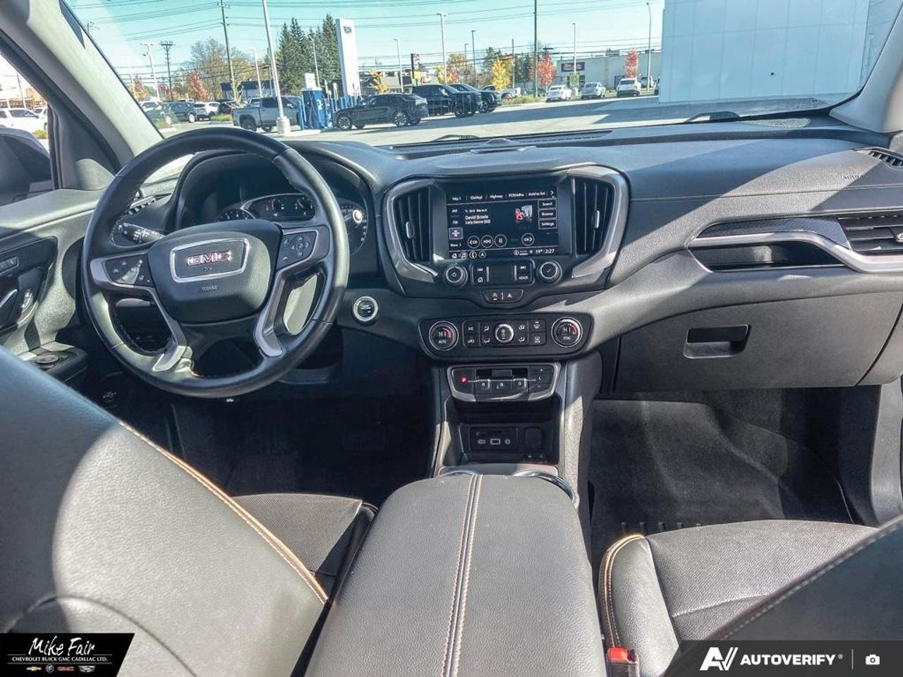 2023 GMC Terrain AWD AT4 Photo