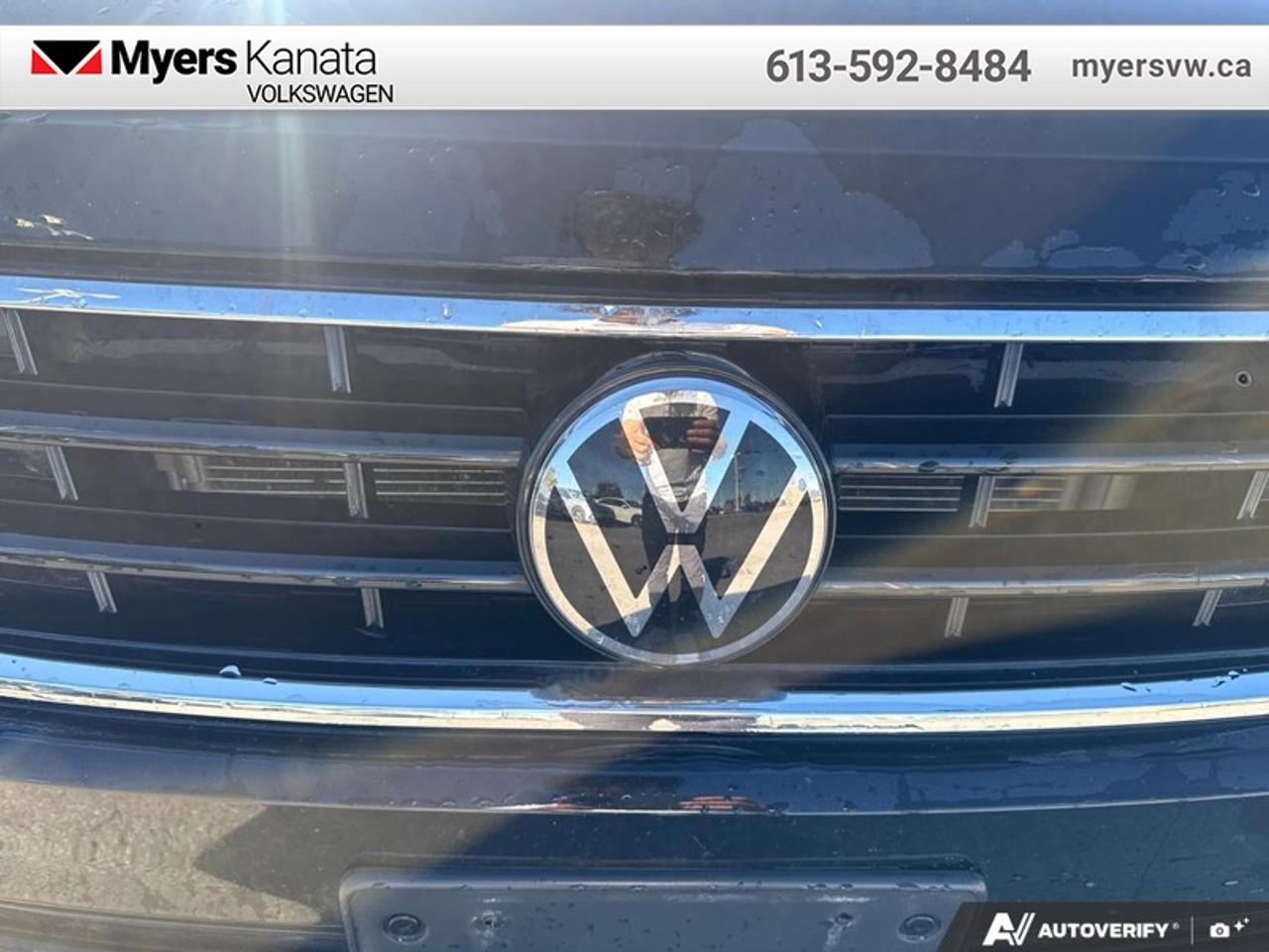 2024 Volkswagen Tiguan Comfortline R-Line Black Edition Photo