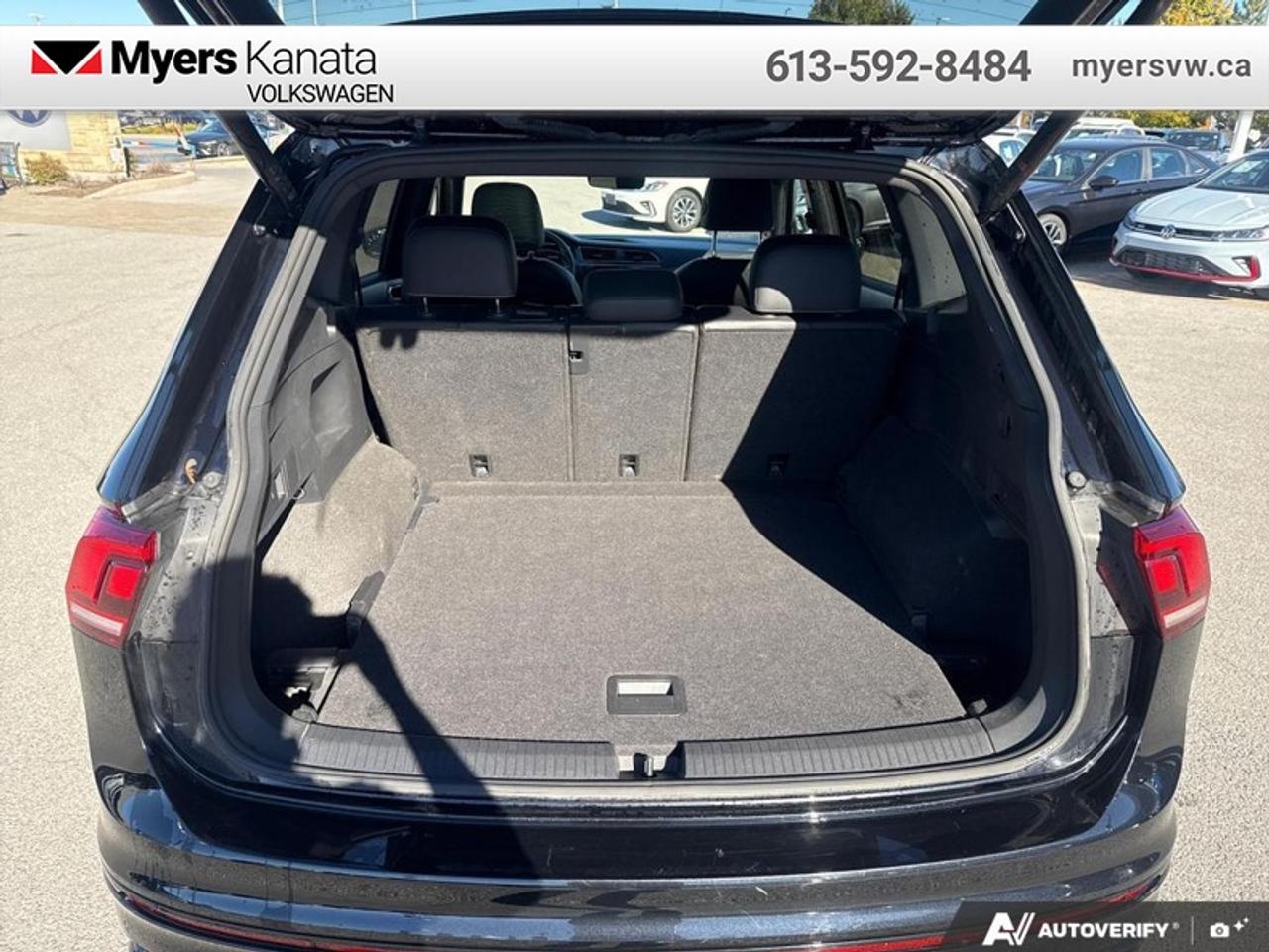 2024 Volkswagen Tiguan Comfortline R-Line Black Edition Photo