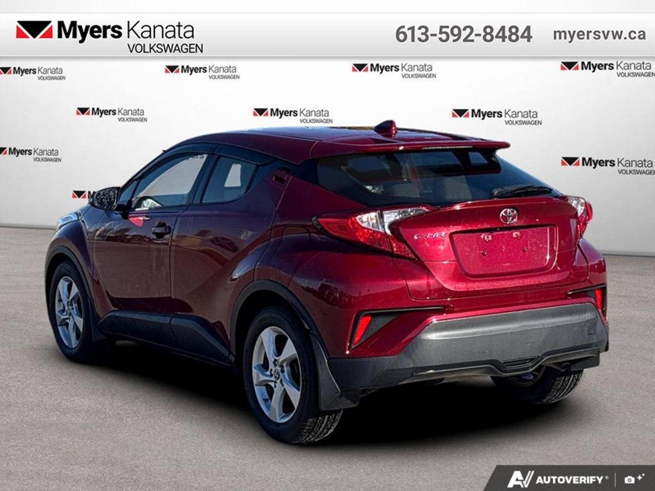 2019 Toyota C-HR FWD  -  Apple CarPlay -  Entune Audio Photo2