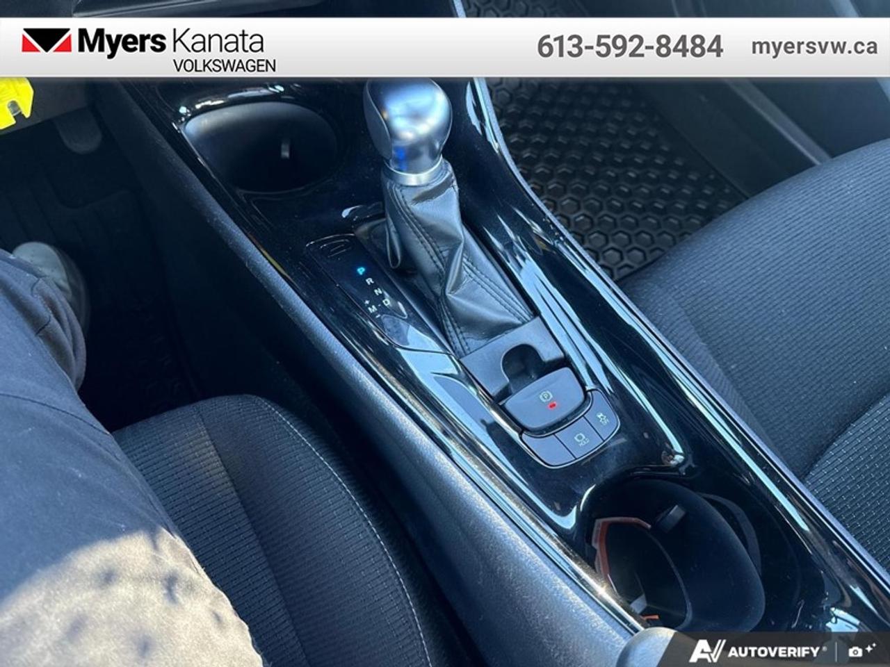 2019 Toyota C-HR FWD  -  Apple CarPlay -  Entune Audio Photo