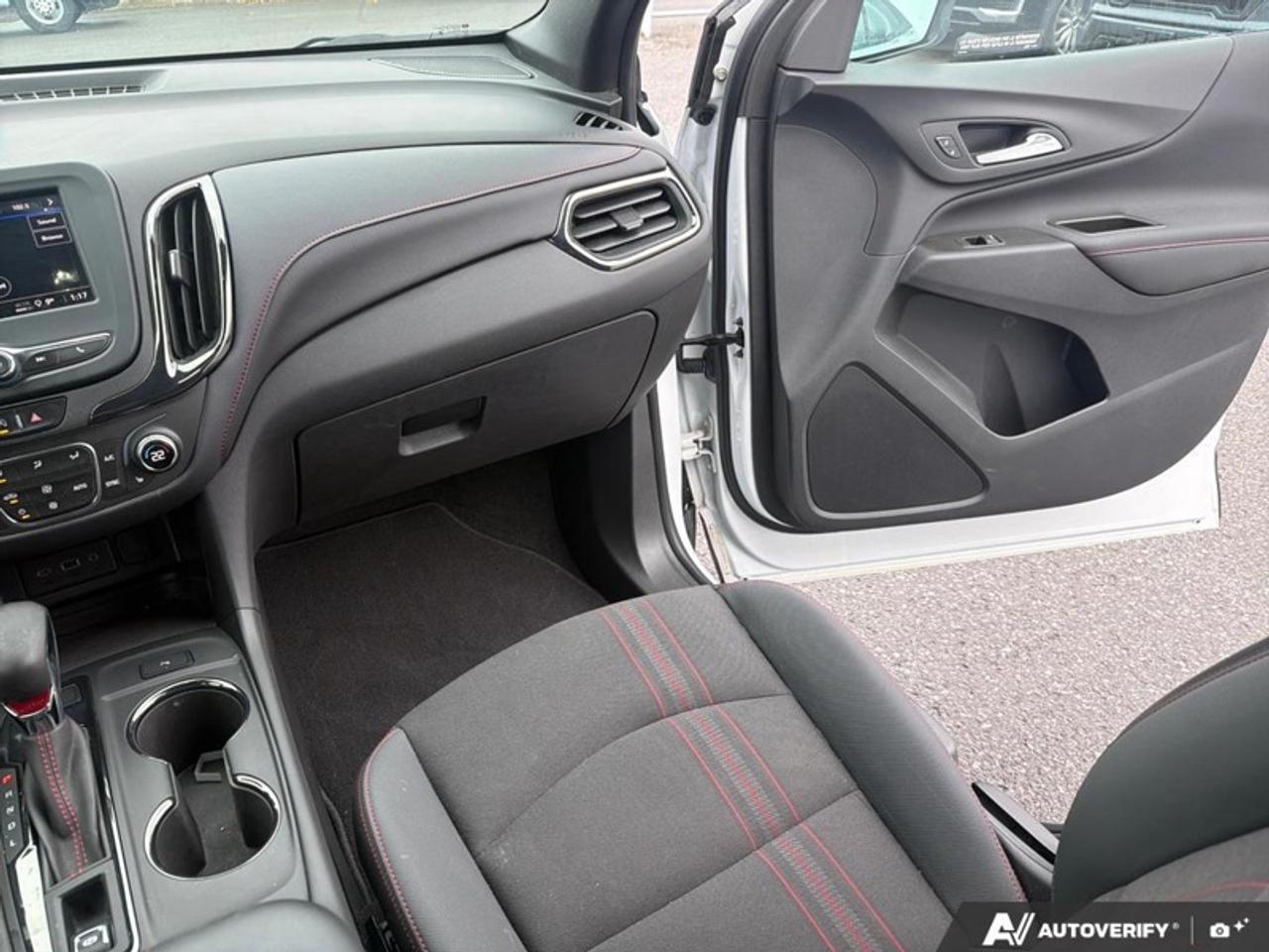 2023 Chevrolet Equinox RS  - Heated Seats -  Apple CarPlay Photo