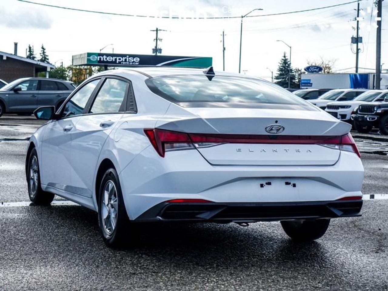 2022 Hyundai Elantra Essential IVT 2.0L I-4 | Intelligent Variable Transmission | Bluetooth | Drive Mode Select Photo
