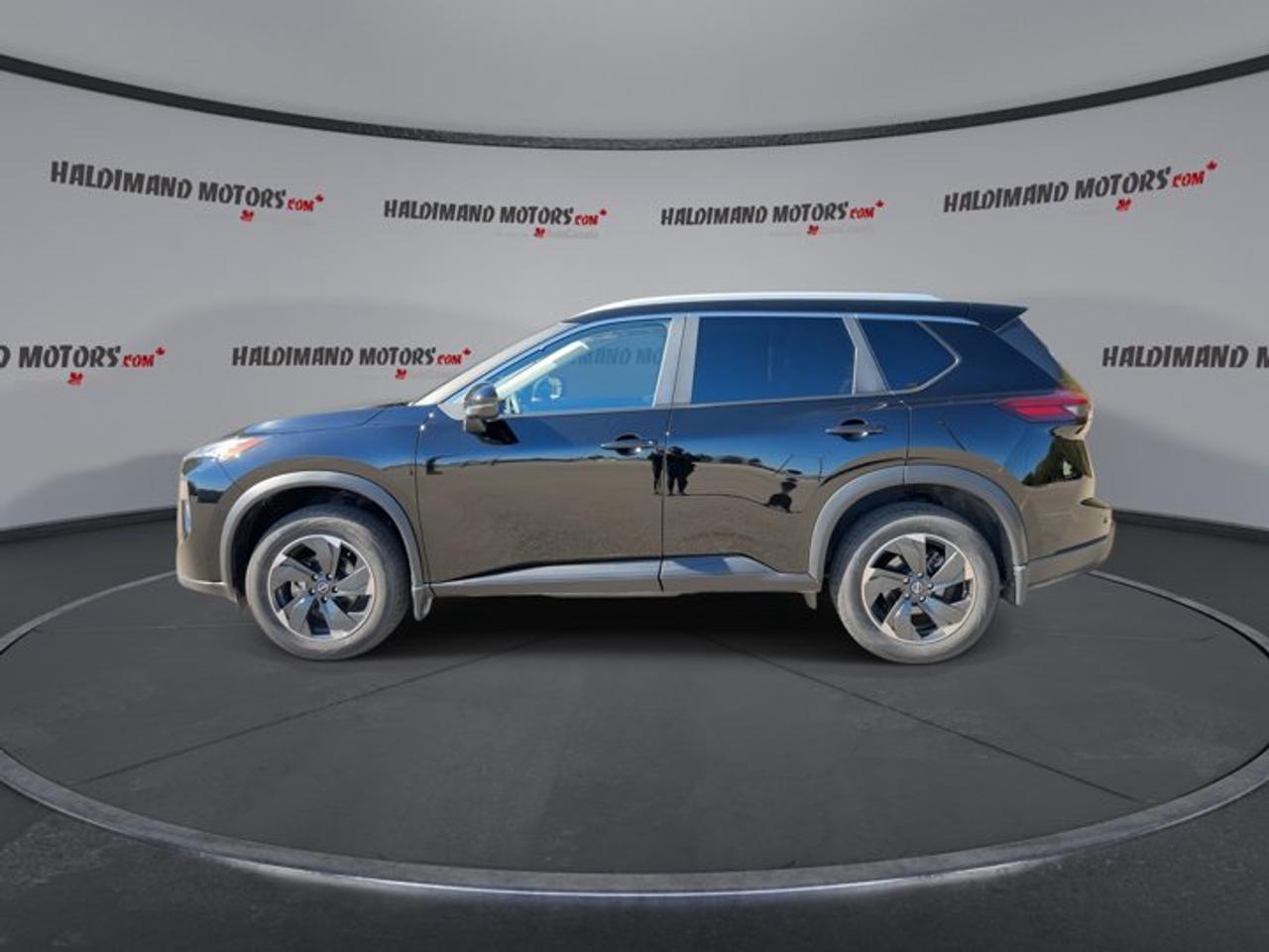 2026 Nissan Rogue SV AWD | No Accidents | Pano. Sunroof | Heated Steering Photo
