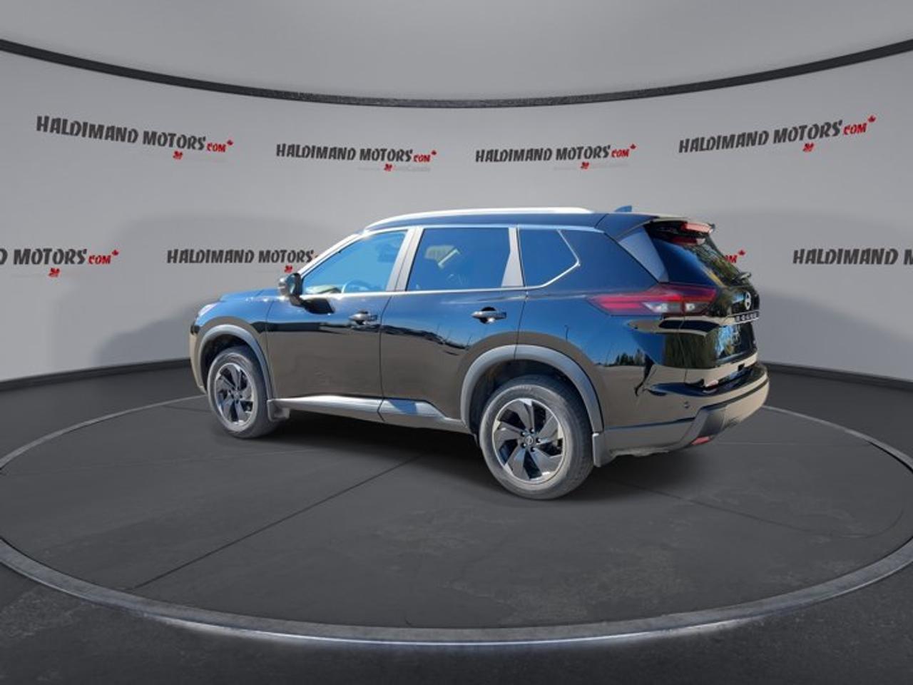 2026 Nissan Rogue SV AWD | No Accidents | Pano. Sunroof | Heated Steering Photo