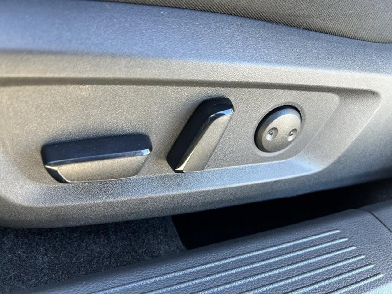 2026 Nissan Rogue SV AWD | No Accidents | Pano. Sunroof | Heated Steering Photo