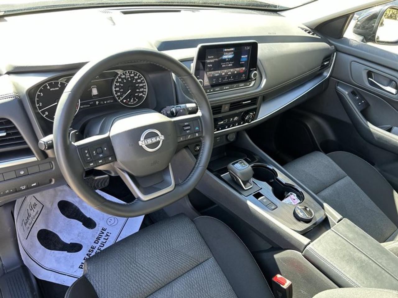 2026 Nissan Rogue SV AWD | No Accidents | Pano. Sunroof | Heated Steering Photo