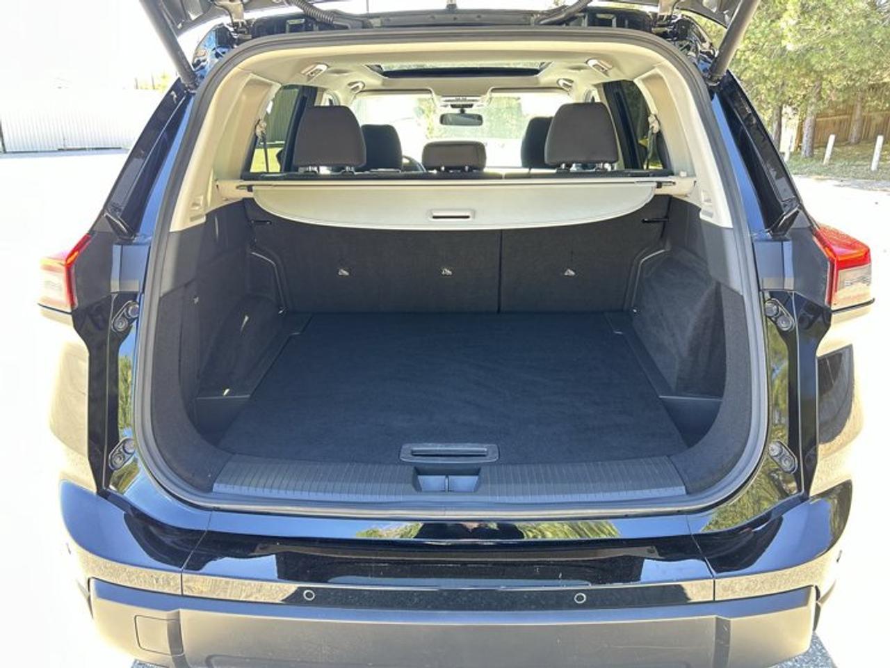 2026 Nissan Rogue SV AWD | No Accidents | Pano. Sunroof | Heated Steering Photo
