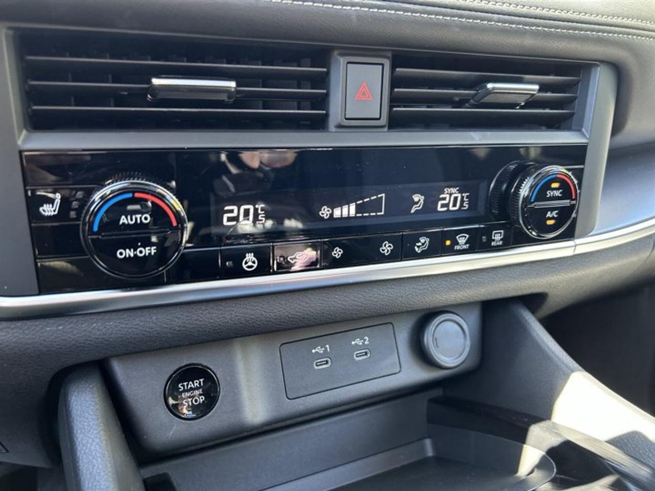 2026 Nissan Rogue SV AWD | No Accidents | Pano. Sunroof | Heated Steering Photo