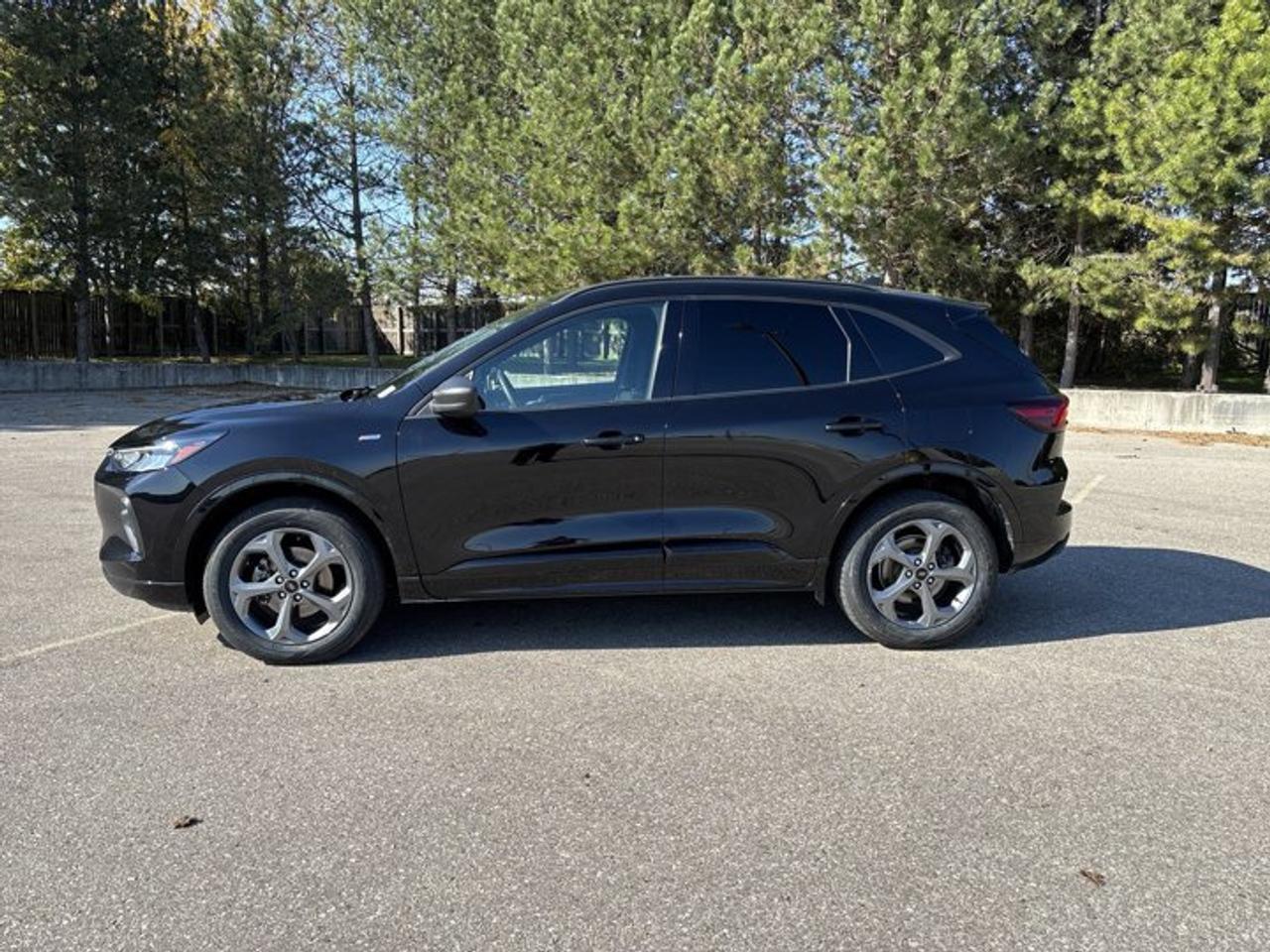 2024 Ford Escape ST-Line AWD | No Accidents | Heated Steering Photo