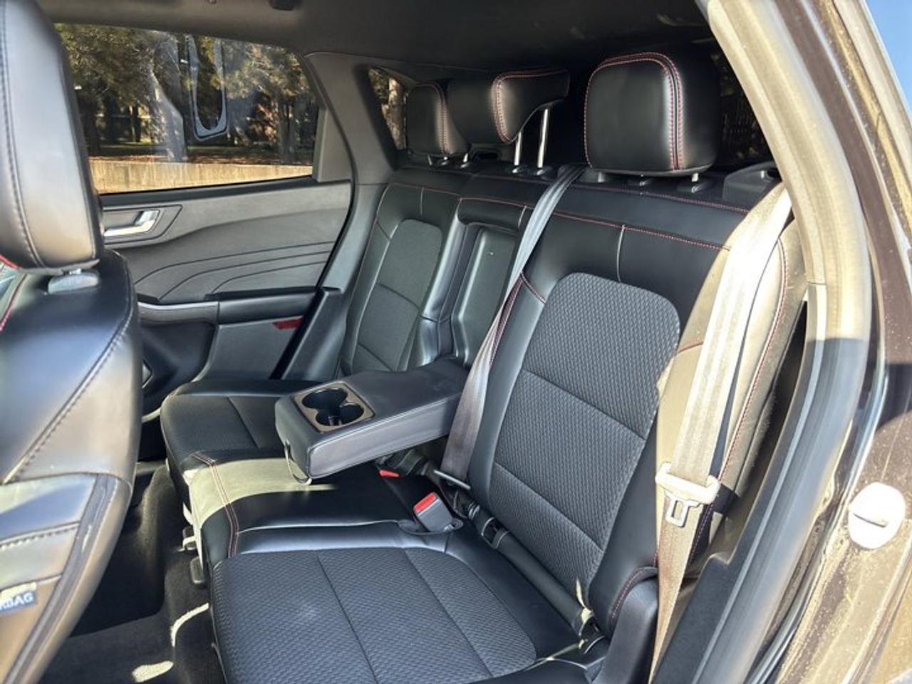 2024 Ford Escape ST-Line AWD | No Accidents | Heated Steering Photo