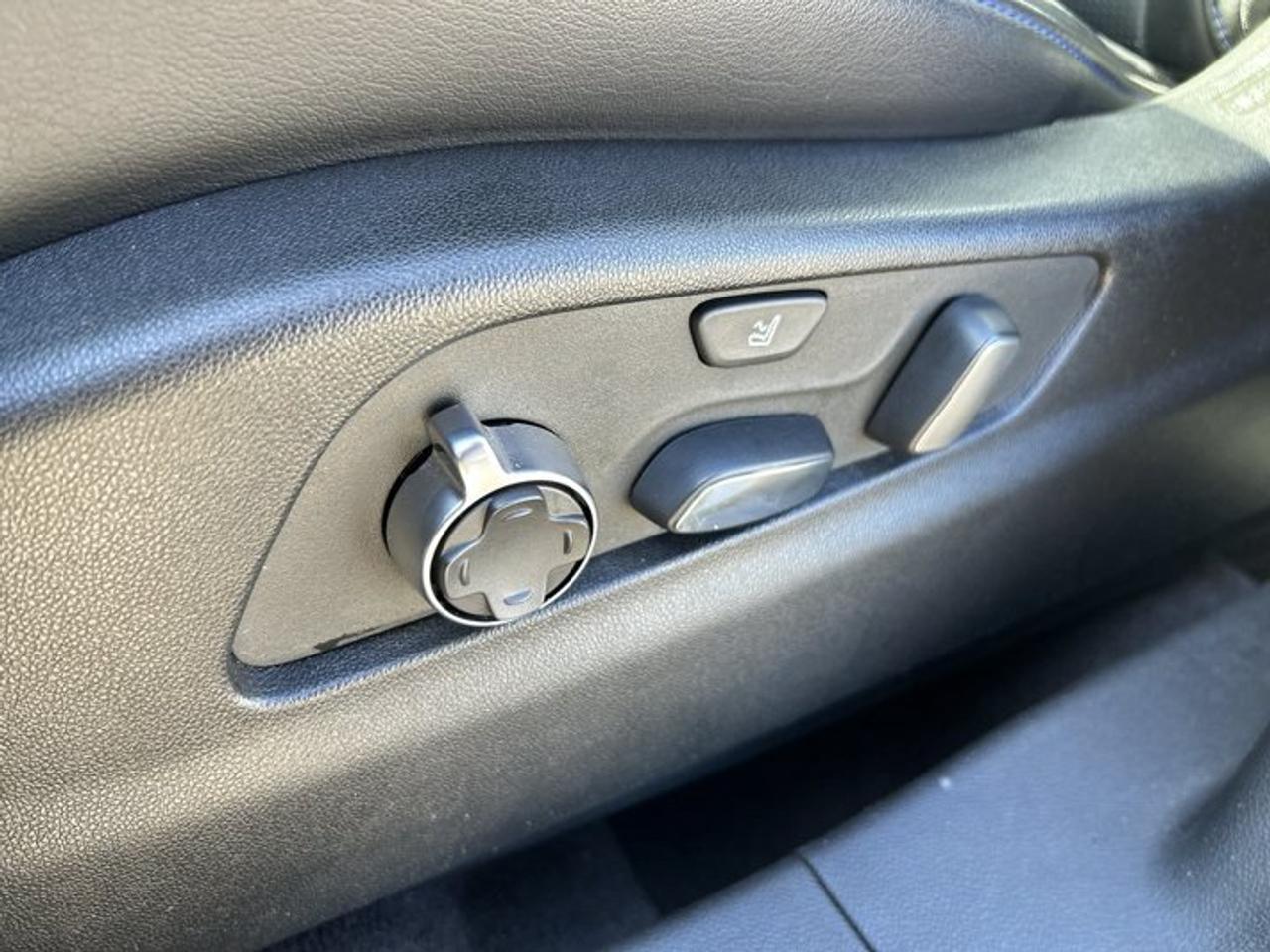 2024 Cadillac XT4 Sport AWD | No Accidents | Leather Seats | Vent. Front Seats Photo