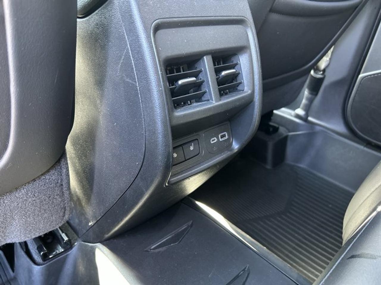 2024 Cadillac XT4 Sport AWD | No Accidents | Leather Seats | Vent. Front Seats Photo