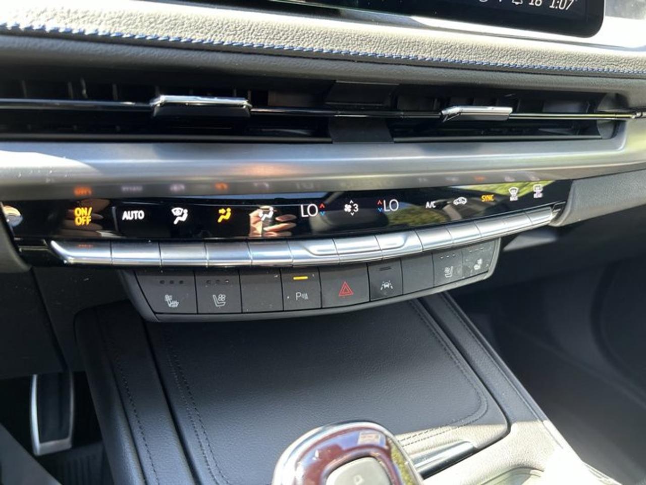 2024 Cadillac XT4 Sport AWD | No Accidents | Leather Seats | Vent. Front Seats Photo