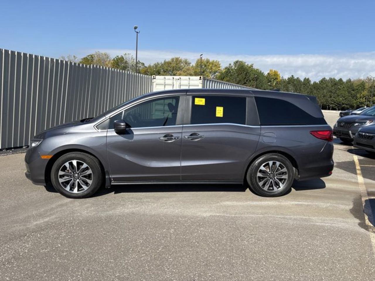 2022 Honda Odyssey EX-L | No Accidents | Sunroof | Leather Seats | Heated Steering Photo