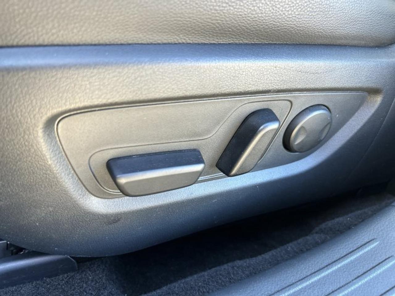 2024 Mazda CX-50 GS-L AWD | One Owner | Pano. Sunroof | Heated Steering Photo