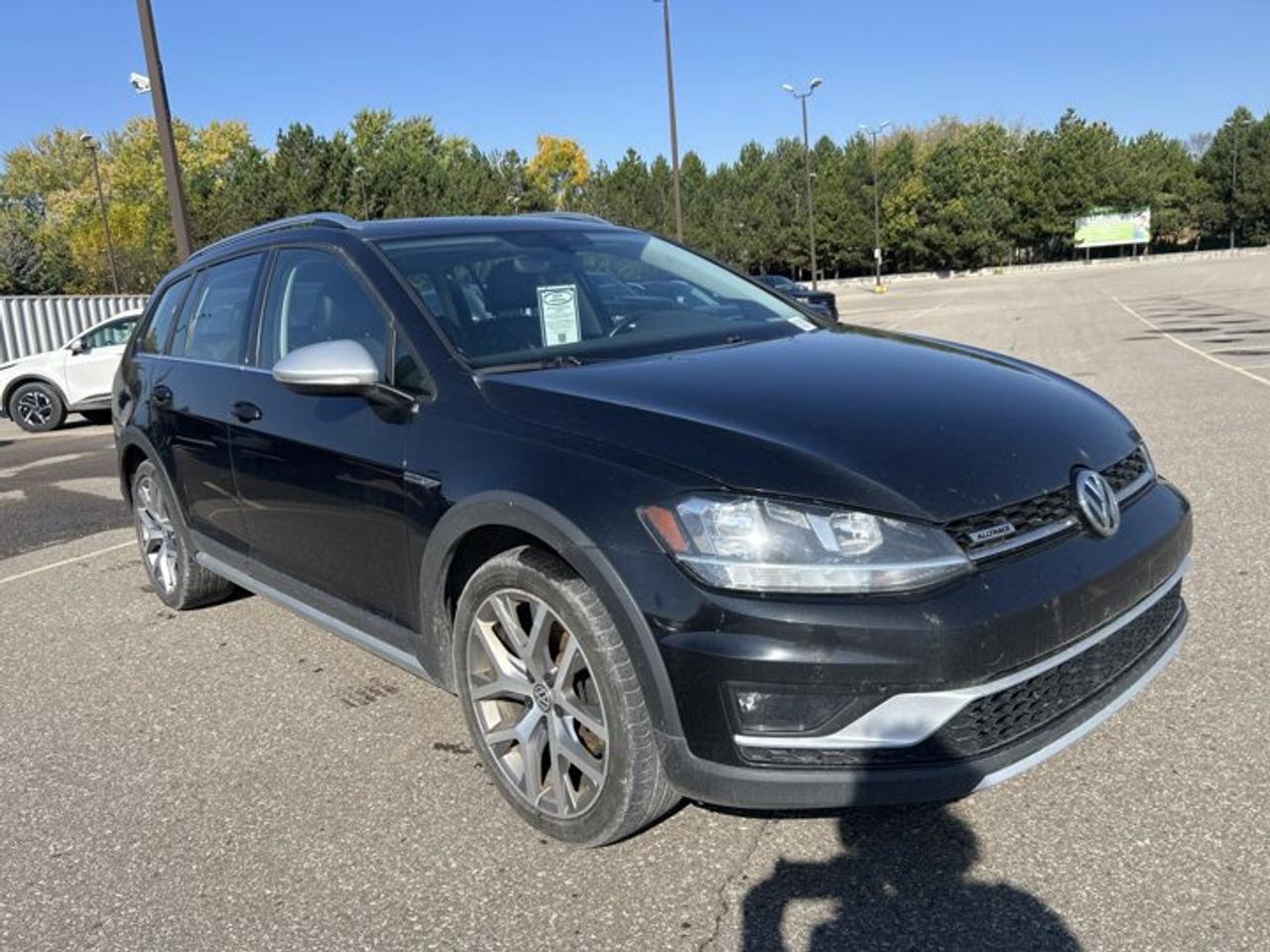 2018 Volkswagen Golf Alltrack DSG TSI | Pano. Sunroof | Leather Seats Photo