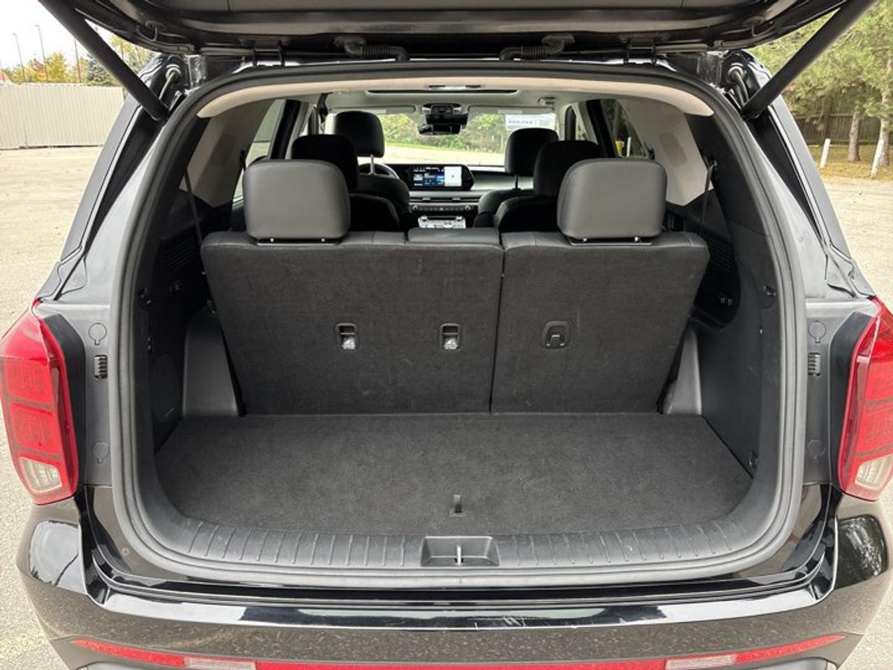 2025 Hyundai PALISADE Urban AWD | No Accidents | Sunroof | Vent. Front Seats Photo