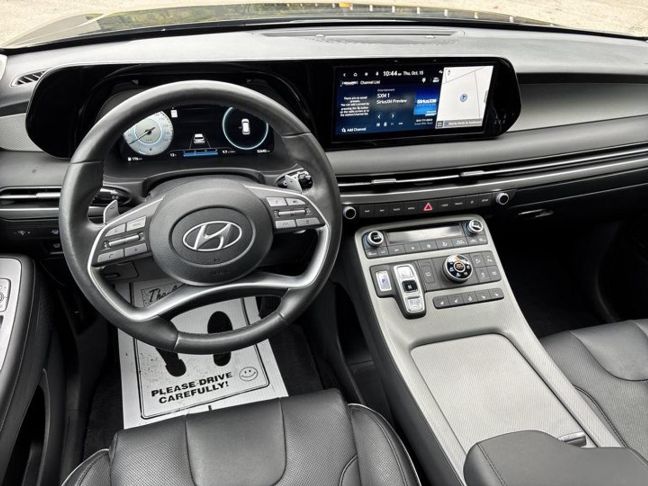 2025 Hyundai PALISADE Urban AWD | No Accidents | Sunroof | Vent. Front Seats Photo