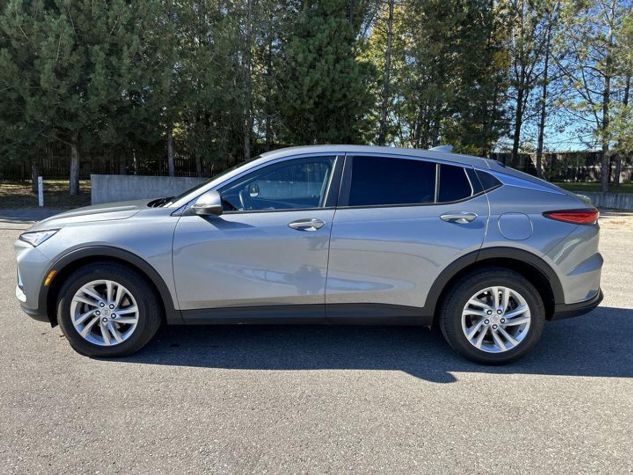 2024 Buick Envista Preferred FWD | No Accidents | Heated Steering Photo
