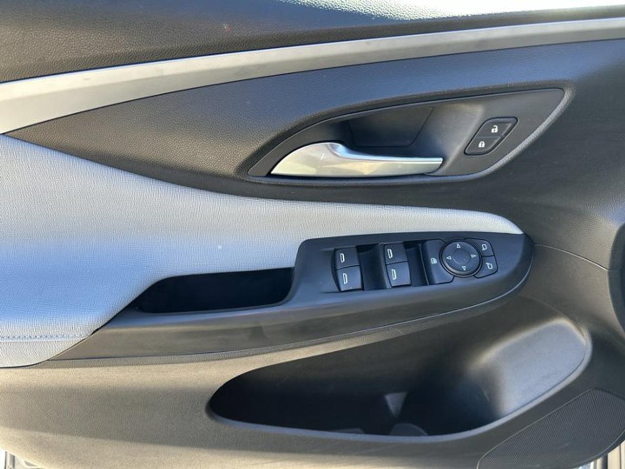 2024 Buick Envista Preferred FWD | No Accidents | Heated Steering Photo