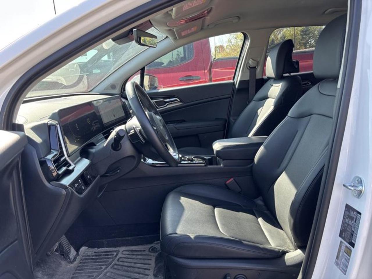 2025 Kia Sportage Hybrid EX AWD | One Owner | No Accidents | Leather Seats Photo