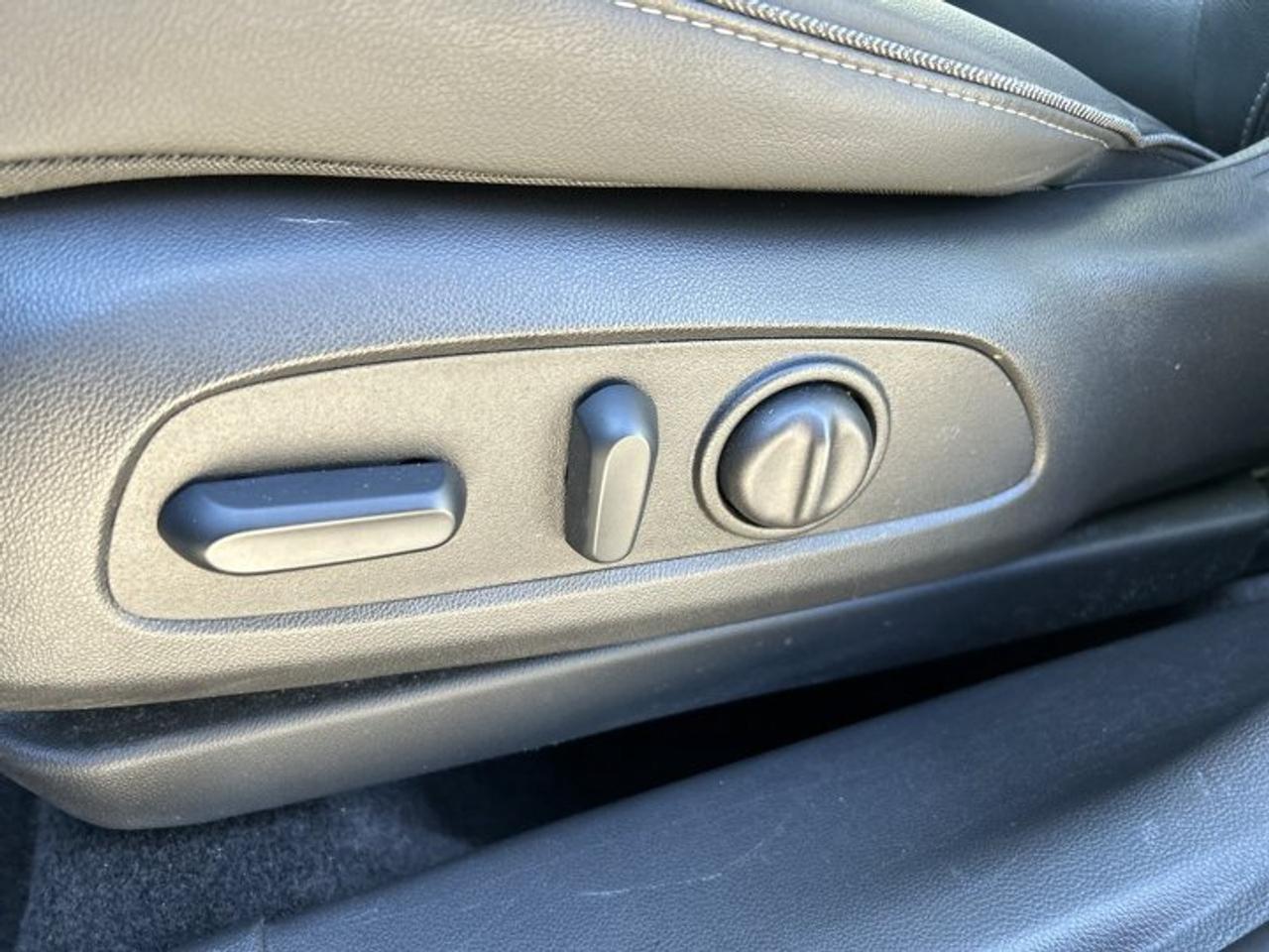 2024 Buick Encore GX Sport Touring AWD | No Accidents | Pano. Sunroof Photo