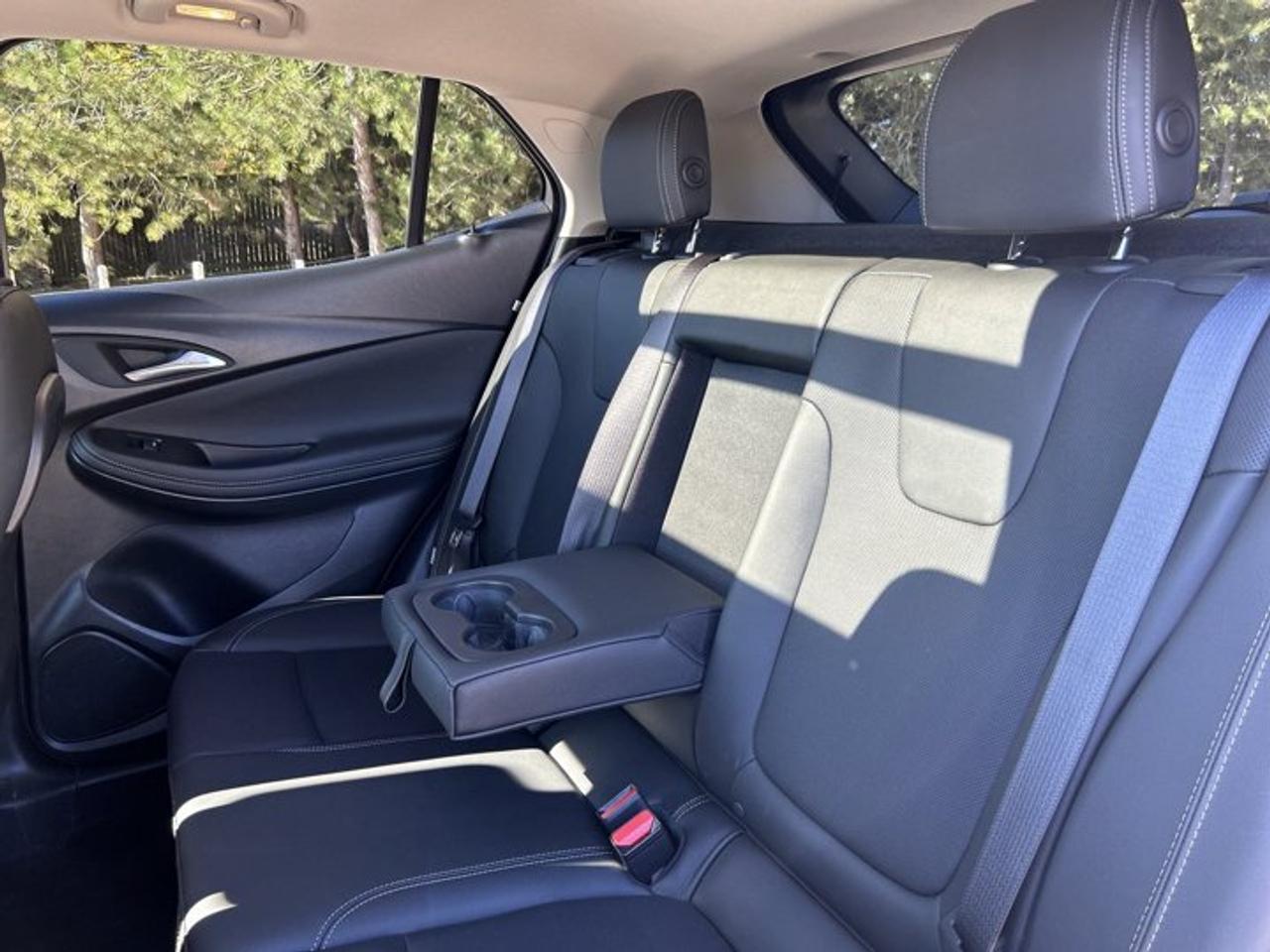 2024 Buick Encore GX Sport Touring AWD | No Accidents | Pano. Sunroof Photo