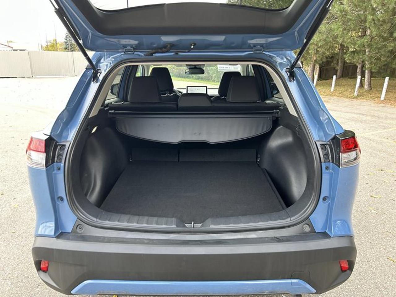 2026 Toyota Corolla Cross LE AWD | One Owner | Sunroof | Heated Steering Photo