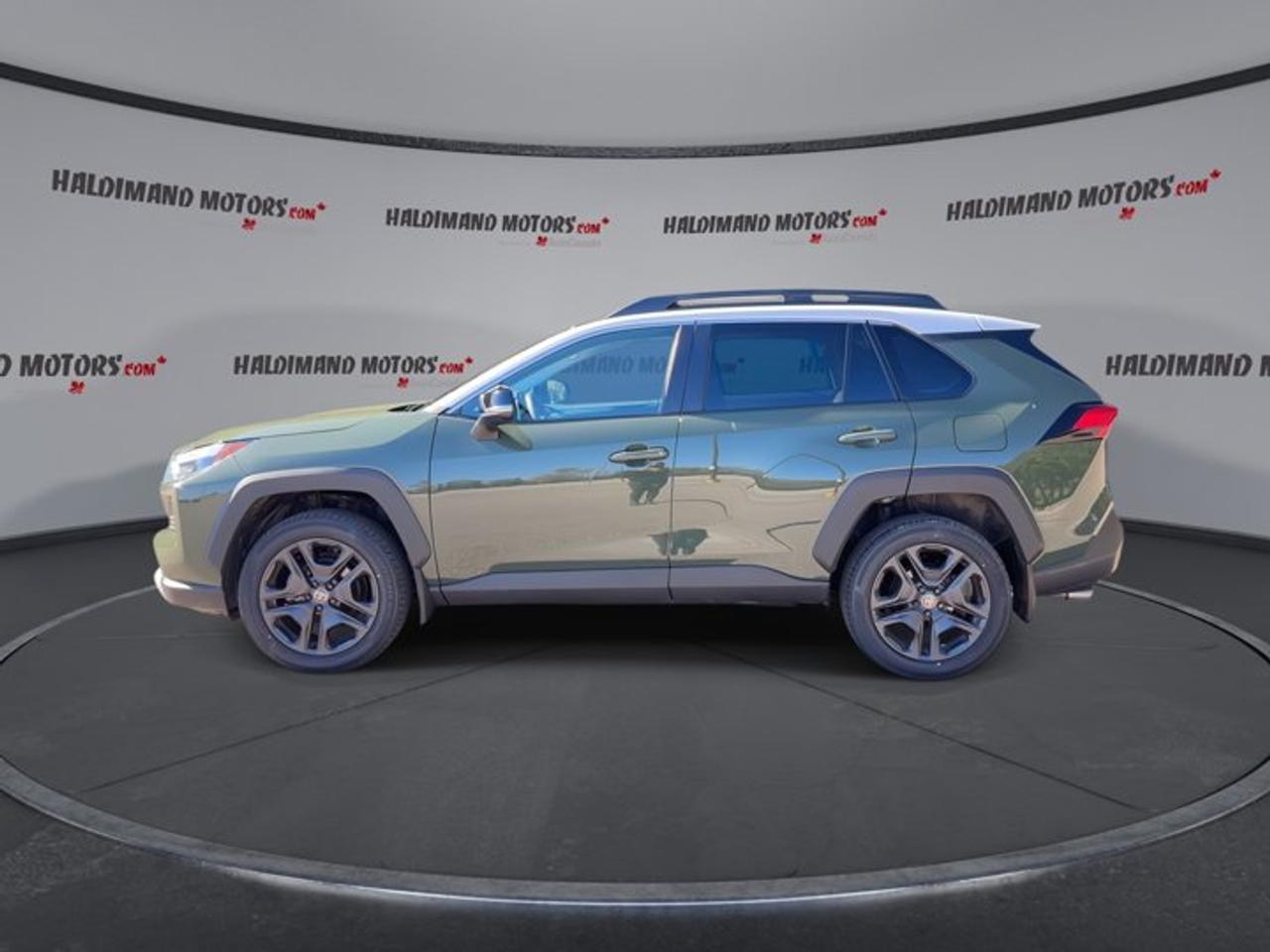 2024 Toyota RAV4 Trail AWD | No Accidents | Leather Seats | Heated Steering Photo