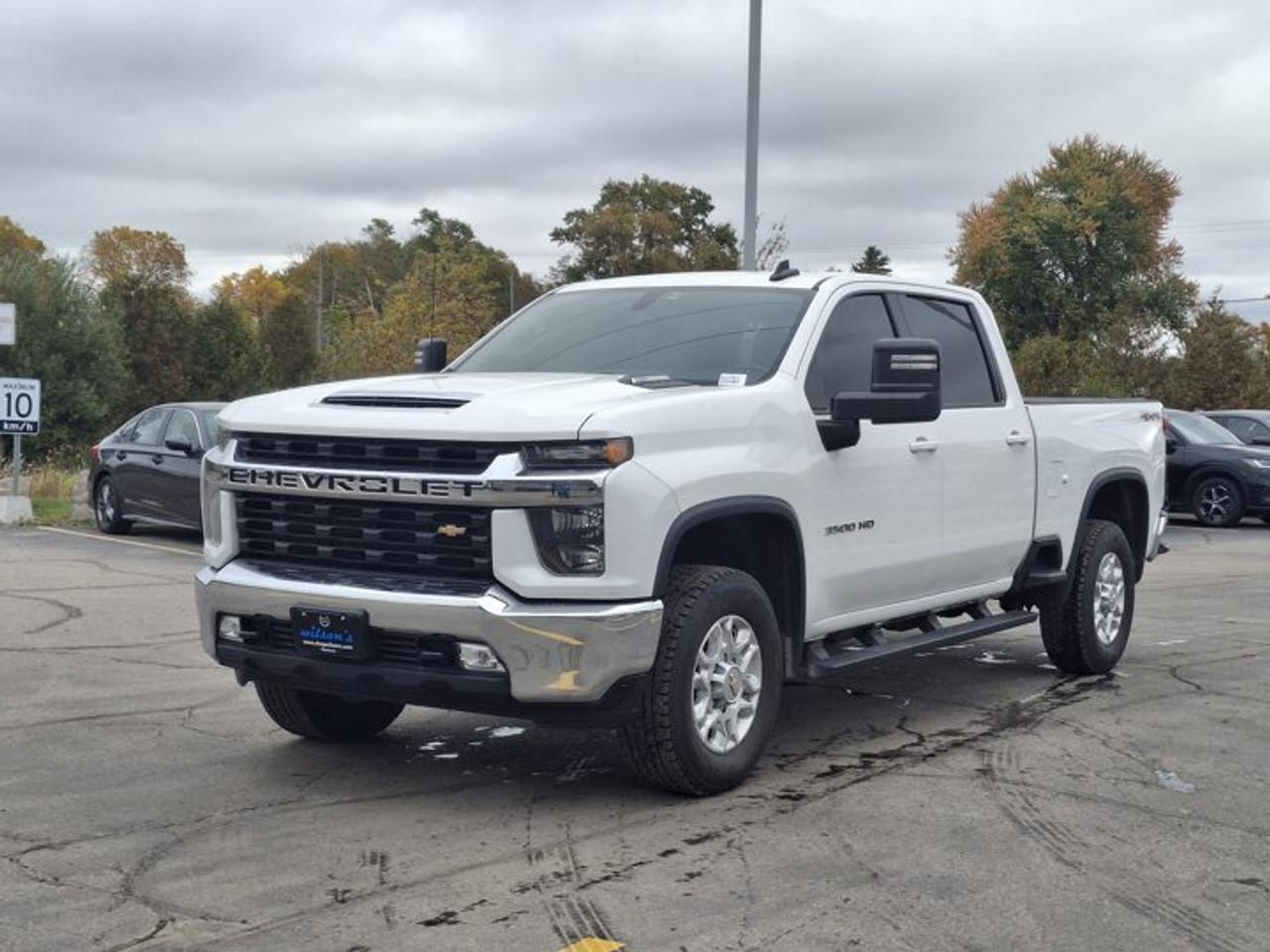 2022 Chevrolet Silverado 3500HD LT | 17K in Options! | Duramax | Heated Seats | Remote Start | Dual Climate | and More ! Photo