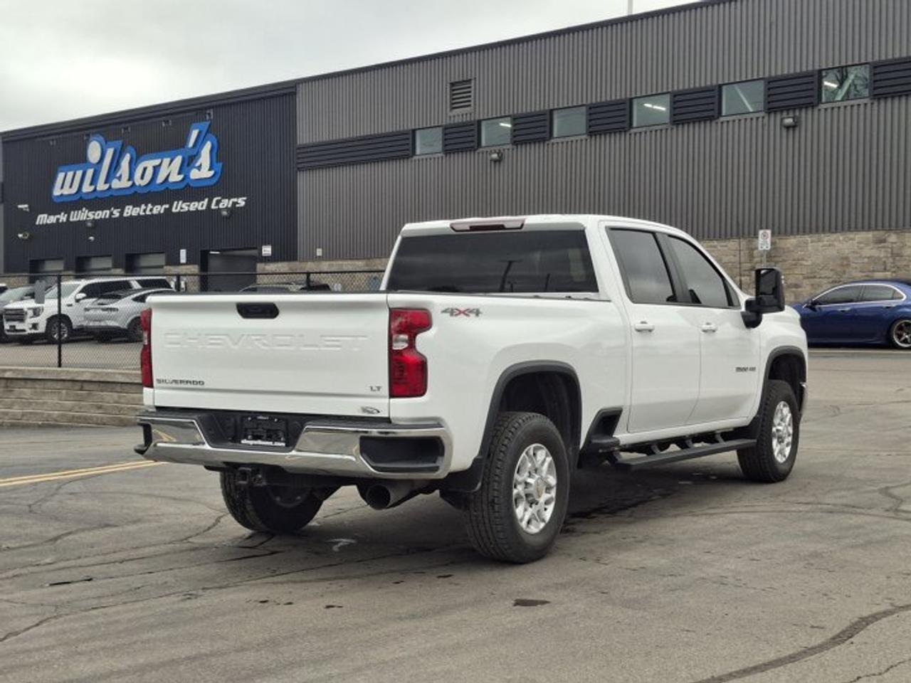 2022 Chevrolet Silverado 3500HD LT | 17K in Options! | Duramax | Heated Seats | Remote Start | Dual Climate | and More ! Photo