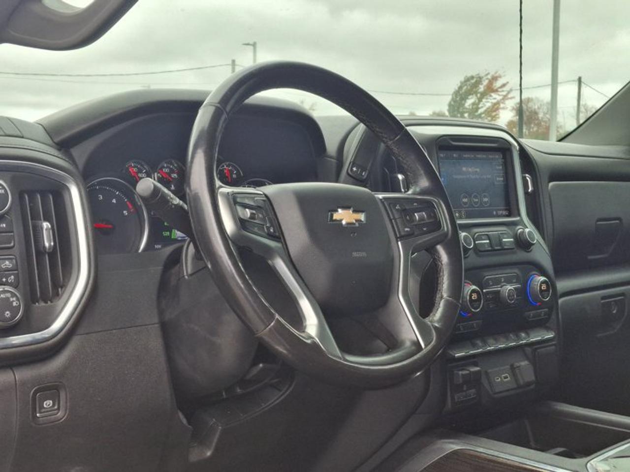 2022 Chevrolet Silverado 3500HD LT | 17K in Options! | Duramax | Heated Seats | Remote Start | Dual Climate | and More ! Photo