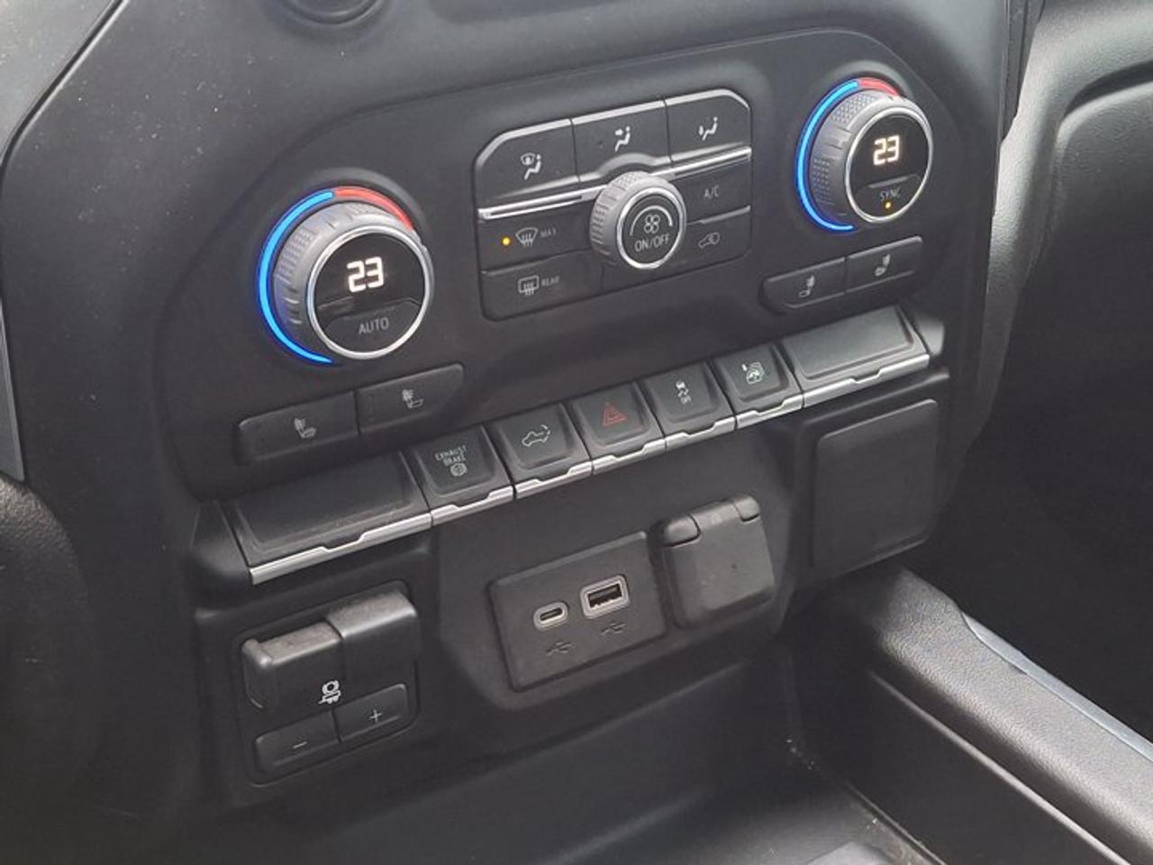 2022 Chevrolet Silverado 3500HD LT | 17K in Options! | Duramax | Heated Seats | Remote Start | Dual Climate | and More ! Photo