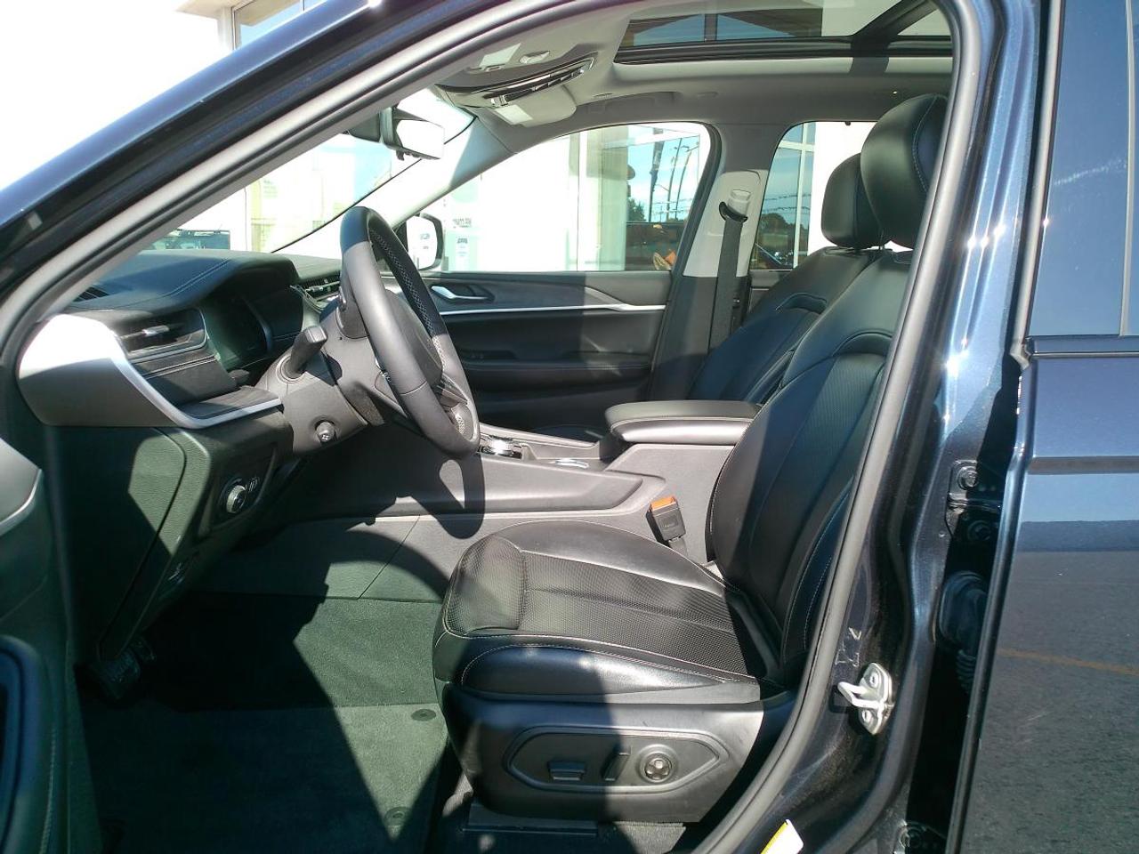 2024 Jeep Grand Cherokee L Limited Photo