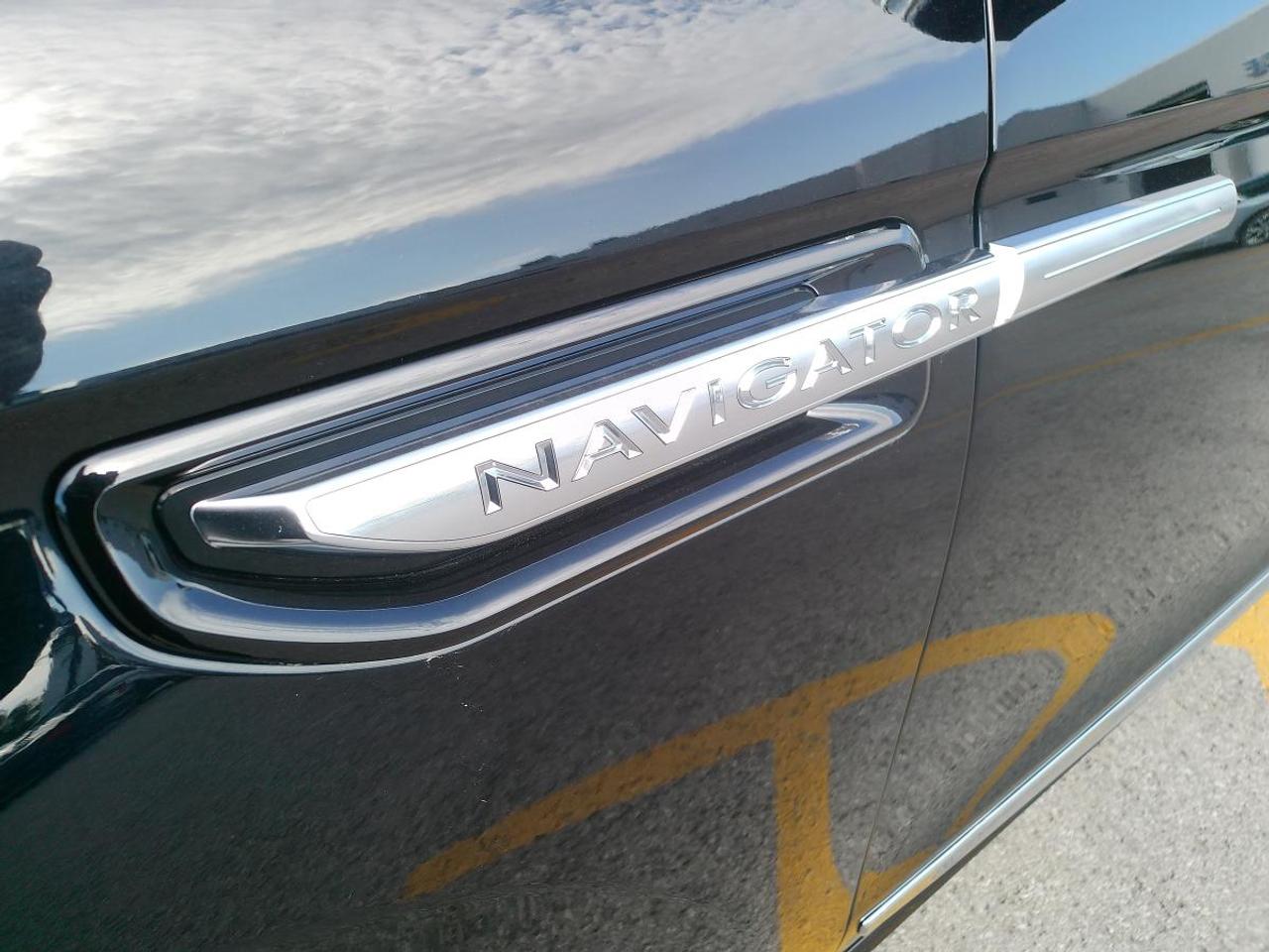 2019 Lincoln Navigator Reserve 4x4 Photo